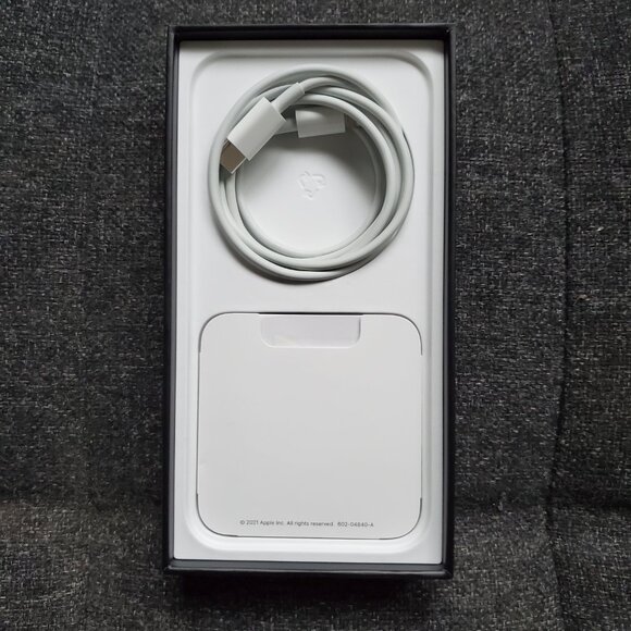 iPhone 13 Pro - 128GB - Picture 4 of 6